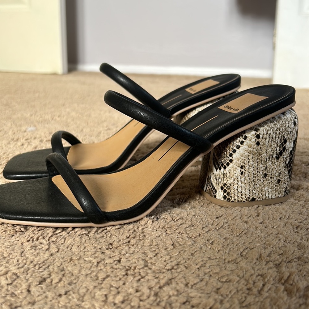 Dolce Vita Block Sandal - EUC